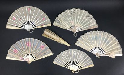 null Six fans, circa 1900-1920

Folded fans, fabric leaves painted with flowers or...
