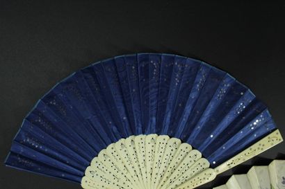 null Three fans, circa 1880

*The first, the dark blue moiré silk sheet sewn with...