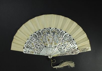 null Two fans, 19th century

*One, the sheet of skin painted with gouache of a gallant...