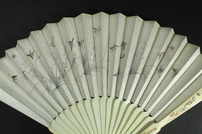 null Peacock and birds, China, early 20th century

Folded fan, double sheet of cream...