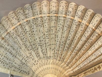 null 
Letters and pavilions, China, 19th century





Ivory* broken type fan carved...