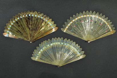 null Three fans, circa 1820

All three of them horn-breaking types.

*The first,...