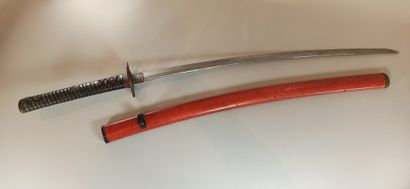 null Small Katana, Saya in red and black lacquered wood

Length 82 cm

Accidents...