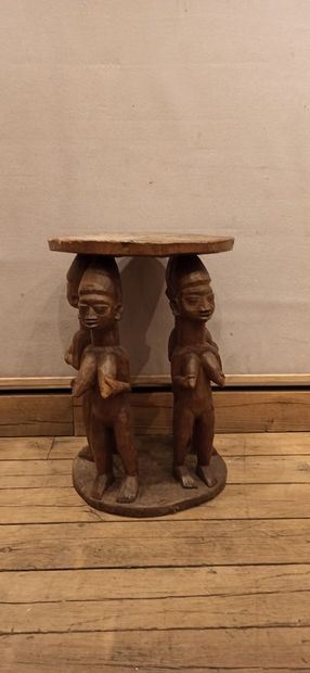 null Ceremonial stool

Nigeria

Wood

H. 64 cm, D. 43 cm