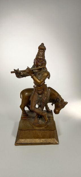 Bronze goddess with an ormolu patina representing...
