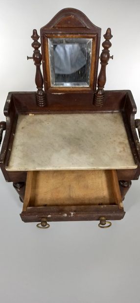 null Table de toilette de poupée en bois, un tiroir en ceinture, dessus de marbre...