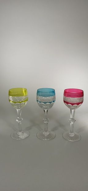 null SAINT-LOUIS 

Three overlay cut crystal glasses in three colours (red, blue...