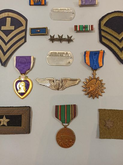 null Ensemble de décorations et de patchs de l'US Army, 2e G.M. et après dont:

-...