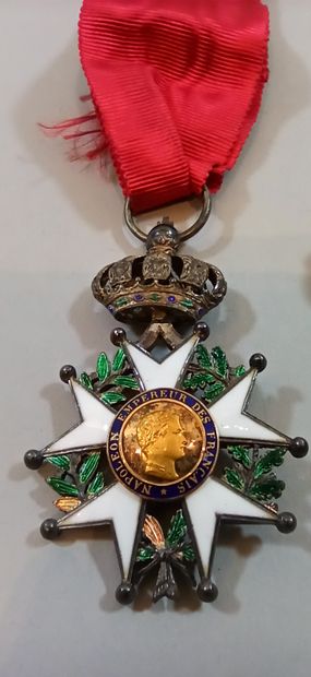 null Knight's Cross of the Legion of Honour.

Deluxe model with nets and gold centre....