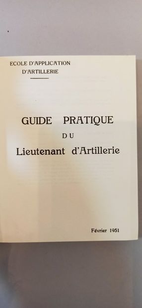 null Lot de 10 manuels d’instruction pour officier d’Artillerie, des années 1916...