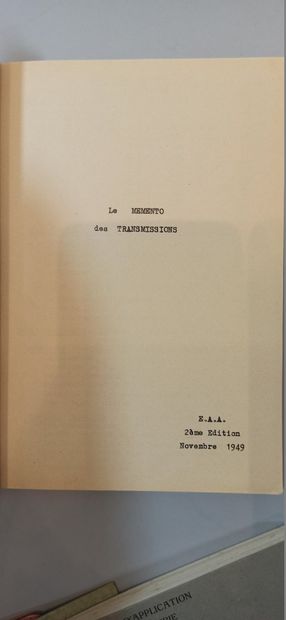 null Lot de 10 manuels d’instruction pour officier d’Artillerie, des années 1916...