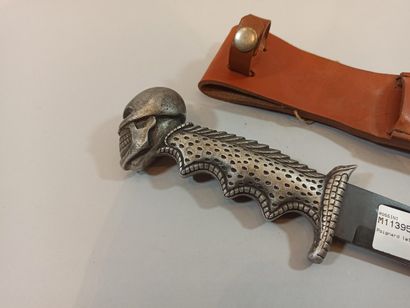 null Kabar style skull and crossbones dagger with scabbard