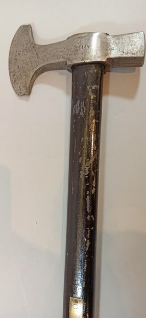  Small pioneer style axe, 19th century. 
Length: 39 cm