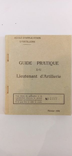 null Set of 10 instruction manuals for Artillery officers, from 1916 to 1951. And...