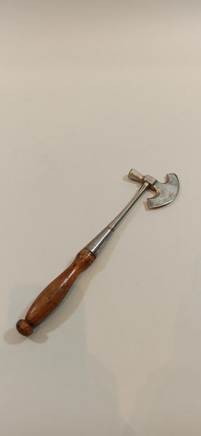 null Sugar axe from the 19th century.

Length: 28 cm