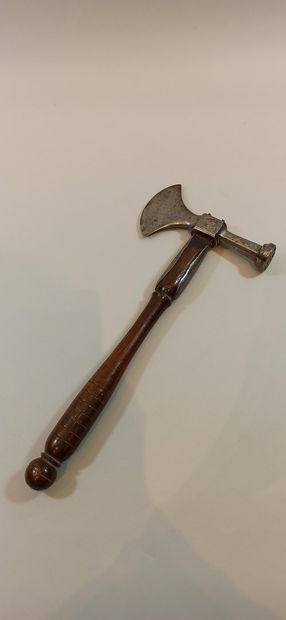  Forester's axe marked AB for wood marking, 19th century. 
Length: 39 cm.