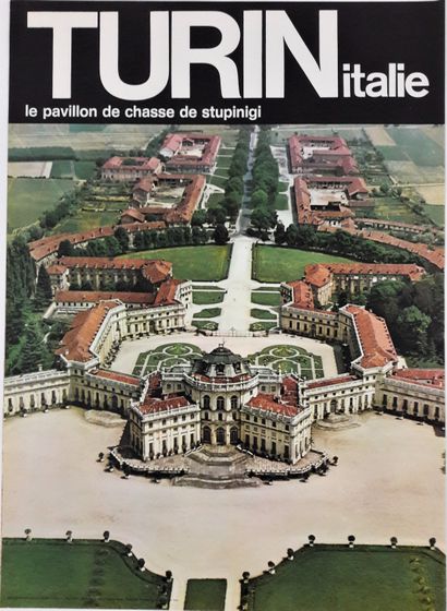 null Tourisme – « Turin Italie Palais de Stupigini». Circa 1980. 68x49cm/26,7x19,3in....