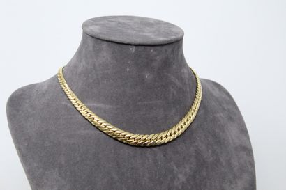 Collier en or jaune 18k (750) à maille anglaise...