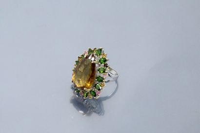 null Important silver ring decorated with a pear-shaped citrine with coloured stones....