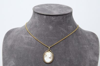 null Shell cameo pendant depicting a female Antique style bust in a straight profile,...