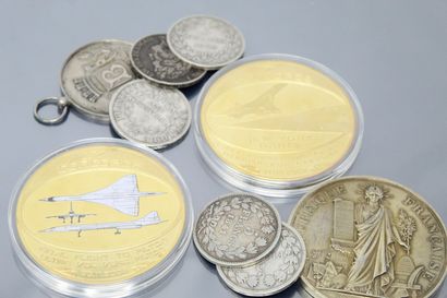 Set of silver coins including: 
- 4 x 5 francs...