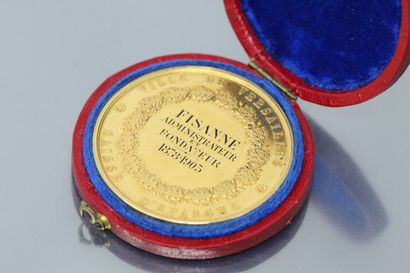 Rare médaille civile de récomprense en or...