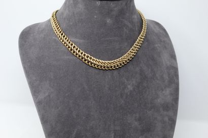 null Necklace in 18k (750) yellow gold. 

Neck size: 42 cm. - Weight: 30.19 g.