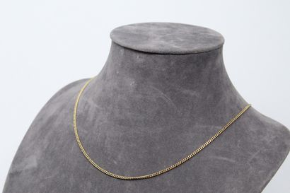 null 18k (750) yellow gold chain, Gourmette link.



Neck size : 49 cm - Weight :...
