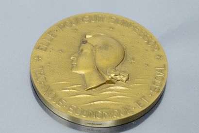 null Compagnie Générale Transatlantique - Paquebot France

Médaille en bronze

Avers...