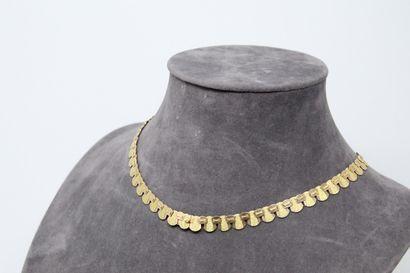 null Necklace in 18k (750) yellow gold with partially matted mesh. 

Neck size: approx....