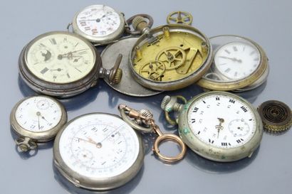 null Pocket watch set, one in silver (gross weight 37.60 g) and wrecked.