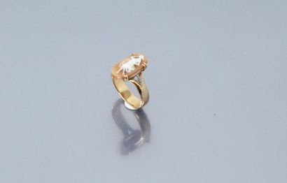 null Bague en or jaune 18k (750) ornée d'un camée

Tour de doigt : 56 - Poids brut...