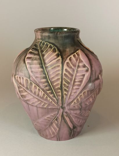 null EUGÈNE BAUDIN (1853-1918) - MONACO POTTERY

Chestnut leaves.

Baluster vase...