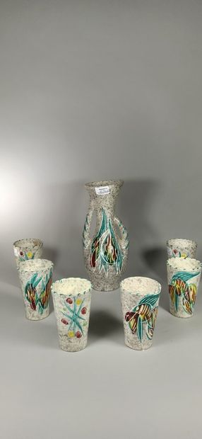 null BORTY (20th century)

Lot of seven pieces with fish decoration:

- Vase - Six...