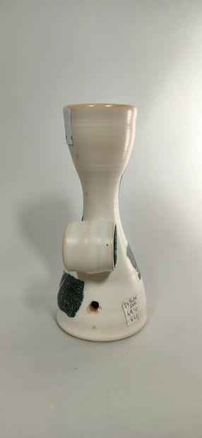 null 
DEBLANDER Robert (1924 - 2010)

1950's jug with abstract decoration

White...