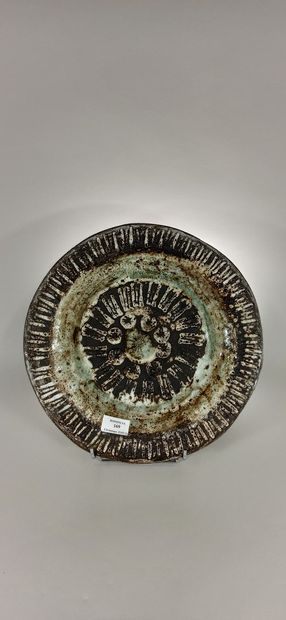 null THIRY Albert (1932 - 2009) and Pyot (born 1932)

Big dish.

Chamotte clay, PYOT...