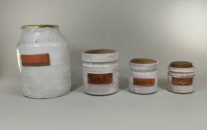 null CLOUTIER Robert (1930 - 2008) and Jean (born in 1930)



4 red earthenware jars,...