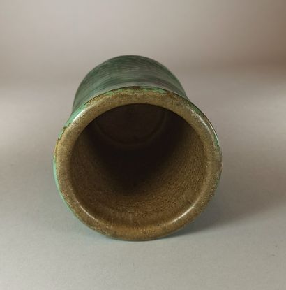 null DELACHENAL Louis (1897-1966)

Stoneware pot, exterior green enamel with anthracite...