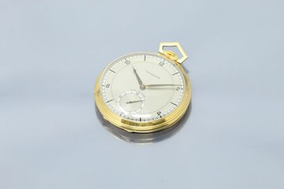 TAVANNES

18k (750) yellow gold gousset watch...
