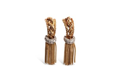  Pierre STERLE 
Half set comprising : 
- an 18K (750) yellow gold and platinum flexible...