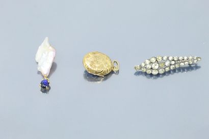 Lot including : 
- a 19th century 18K (750)...
