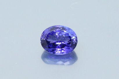  Oval Tanzanite on paper. 
Accompanied by a GIA certificate dated 31/07/2020. 
Weight...