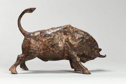 null CHENET Pierre, XX-XXI century

Charging Bull

bronze with a shaded brown patina,...