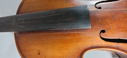 null French made violin.

Apocryphal label of Aldric

358 mm

As is, to be restored

With...