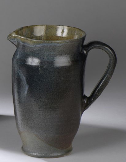 null Jacques & Michèle SERRE (born in 1936 and 1934)

Stoneware pitcher with a slightly...