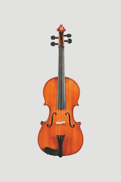 null French violin made in Mirecourt around 1920 - 1930.

In copy of Carlo TONONI,...