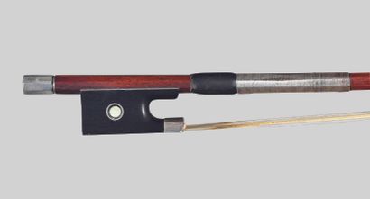 null French violin bow made by MORIZOT frères, circa 1950.

Mounted in ebony/silver,...