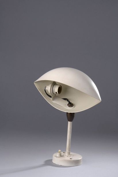 null Serge MOUILLE (1922-1988)

Wall lamp called eye, model created in 1957, with...