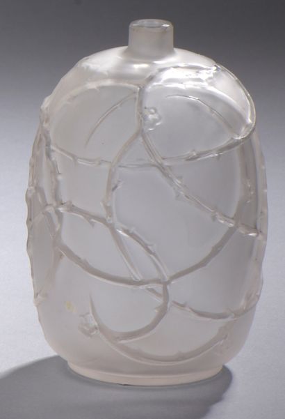 null René LALIQUE (1860-1945)

Vase Ronces (modèle créé en 1921). 

Épreuve en verre...