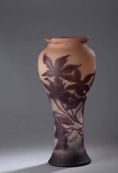 null ETABLISSEMENTS GALLE (1904-1936)

Important baluster vase with swollen body...